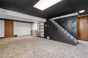 737 Providence Dr, Pittsburgh, PA 15239 - Photo 20