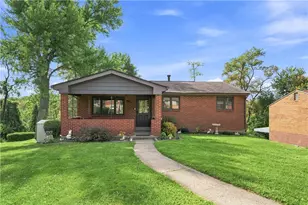 737 Providence Dr, Pittsburgh, PA 15239 - Photo 2