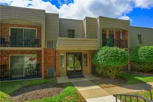 604 Calais Dr, Pittsburgh, PA 15237 - Photo 2