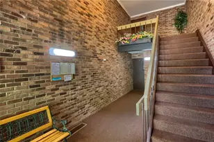 604 Calais Dr, Pittsburgh, PA 15237 - Photo 10