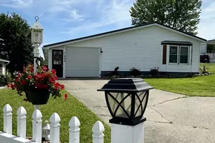 606 Lark Ln, Washington Township, PA 15613 - Photo 1