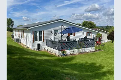 606 Lark Ln., Washington Township, PA 15613 - Photo 6