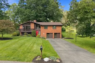 1216 Applewood Dr, Richland, PA 15044 - Photo 2