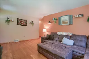 551 Bluff St, Westmont Hilltop School District, PA 15905 - Photo 4