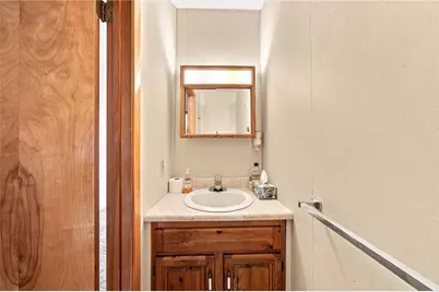 985 E Pike Rd, White Township, PA 15701 - Photo 24