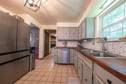 115 Saint Andrews Cir, Elizabeth Twp/Boro, PA 15135 - Photo 6