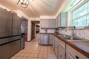 115 St Andrews Cir, Elizabeth Twp/Boro, PA 15135 - Photo 6