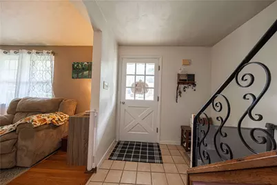 115 Saint Andrews Cir, Elizabeth Twp/Boro, PA 15135 - Photo 2