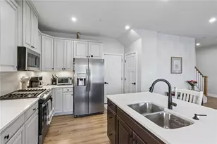 232 Frances Ln, Cecil, PA 15057 - Photo 12