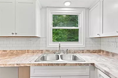 450 Greenwood Dr, Hermitage, PA 16148 - Photo 4