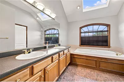 146 Williams Dr, Robinson Twp, PA 15108 - Photo 24