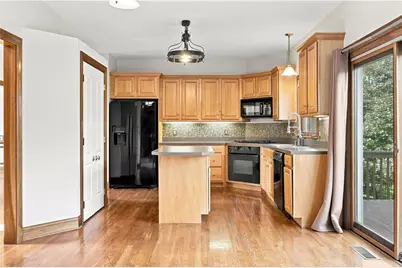 146 Williams Dr, Robinson Twp, PA 15108 - Photo 18
