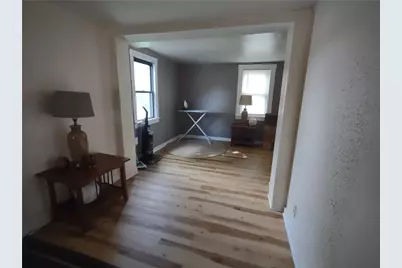 404 Hillside Ave, Ellwood City, PA 16117 - Photo 4