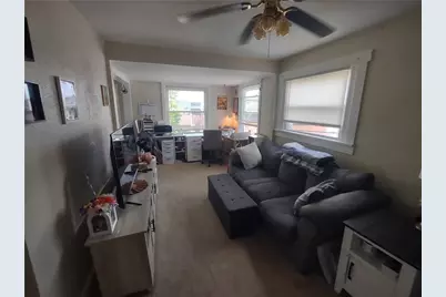 404 Hillside Ave, Ellwood City, PA 16117 - Photo 12