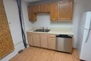 920 Rothpletz St, Pittsburgh, PA 15212 - Photo 10