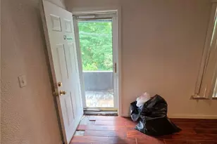 920 Rothpletz St, Pittsburgh, PA 15212 - Photo 2
