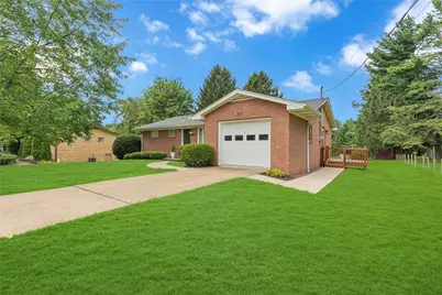 150 McMillen Ave, Chippewa Township, PA 15010 - Photo 2