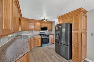 768 Illini Dr, Monroeville, PA 15146 - Photo 10