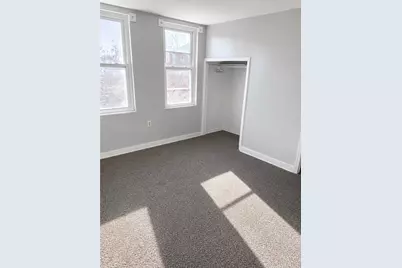 906 Broadway Ave, Stowe Township, PA 15136 - Photo 10