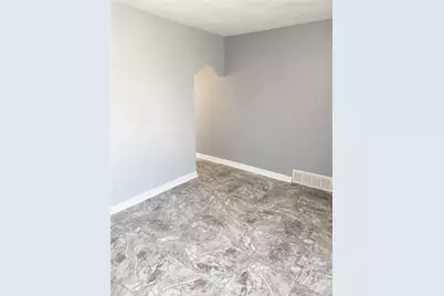 906 Broadway Ave, Stowe Township, PA 15136 - Photo 6