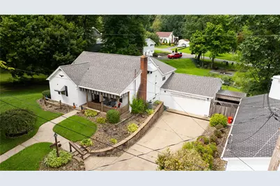 466 Grove St, Hermitage, PA 16148 - Photo 2