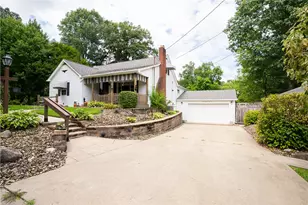 466 Grove St, Hermitage, PA 16148 - Photo 1