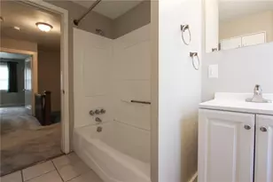 323 Main St, Pittsburgh, PA 15201 - Photo 14