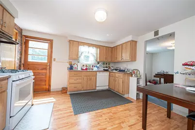 326 Pennsylvania Ave, Pittsburgh, PA 15147 - Photo 2