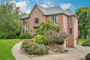 3166 Canterbury Dr, Hampton, PA 15101 - Photo 2