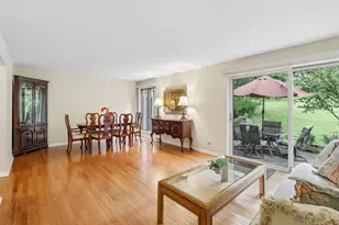 371 Hawthorn Ct, Ross Twp, PA 15237 - Photo 10