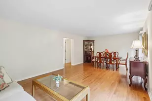371 Hawthorn Ct, Ross Twp, PA 15237 - Photo 12