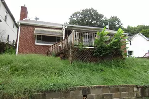 1015 6th Ave, Brackenridge, PA 15014 - Photo 2