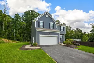 513 Royal Ct, North Fayette, PA 15057 - Photo 2