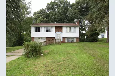 118 Warrencliff Dr, Center Township, PA 15061 - Photo 1