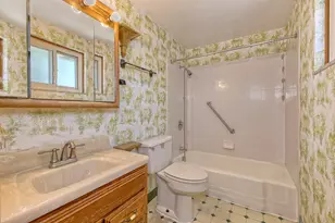 2040 Thomas Dr, North Huntingdon, PA 15131 - Photo 10