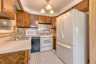 2040 Thomas Dr, North Huntingdon, PA 15131 - Photo 6