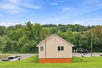 1810 Scenery Dr, Rostraver, PA 15012 - Photo 28