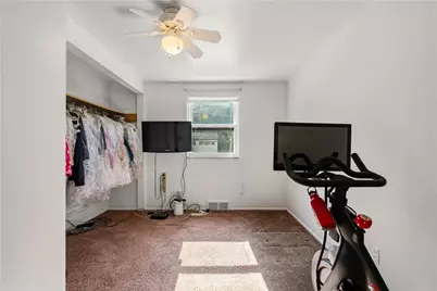 127 Selvin Dr, Pittsburgh, PA 15147 - Photo 12