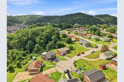 106 Vermillion Dr, Pittsburgh, PA 15209 - Photo 2