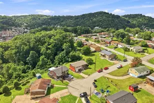 106 Vermillion Dr, Pittsburgh, PA 15209 - Photo 2