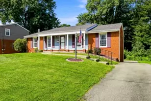 518 Cleveland Dr, Lower Burrell, PA 15068 - Photo 2
