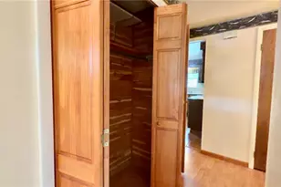 518 Cleveland Dr, Lower Burrell, PA 15068 - Photo 6