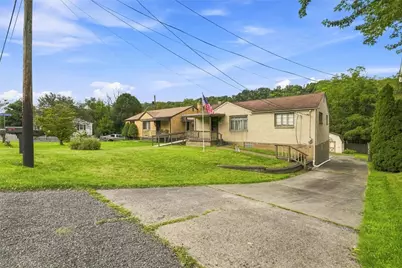 908 E Smithfield St, Elizabeth Twp/Boro, PA 15135 - Photo 1