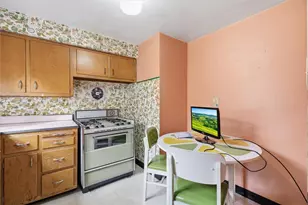908 E Smithfield St, Elizabeth Twp/Boro, PA 15135 - Photo 12