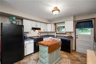 743 Spring St, Harmony Boro, PA 16037 - Photo 4