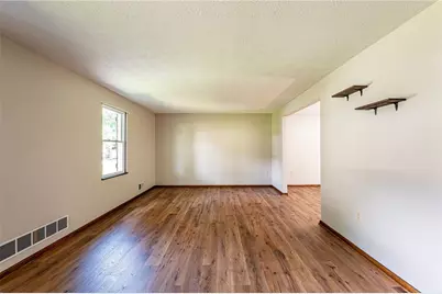 634 Stamford Dr, Hempfield Township, PA 15601 - Photo 12