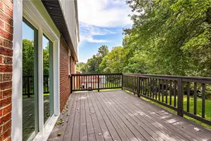634 Stamford Dr, Hempfield Township, PA 15601 - Photo 8