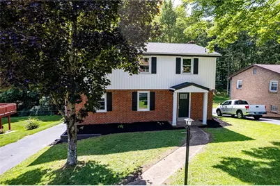 634 Stamford Dr, Hempfield Township, PA 15601 - Photo 2