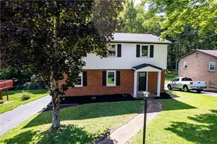634 Stamford Dr, Hempfield Township, PA 15601 - Photo 2