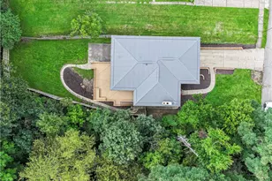 1933 Broadview Pl, Hopewell Township, PA 15001 - Photo 22